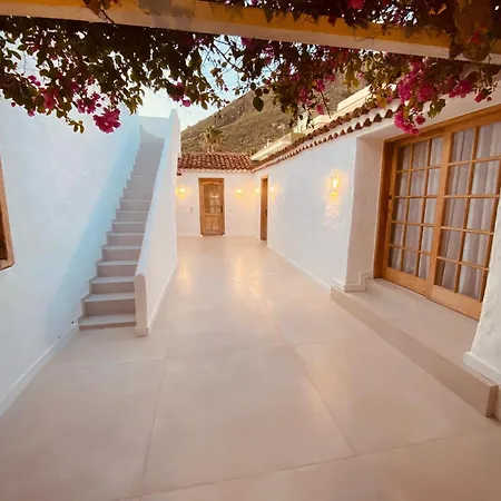 Casa Xuixo In Tenerife South بيت للعطل *