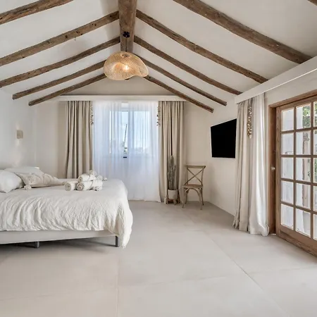 Casa Xuixo In Tenerife South بيت للعطل